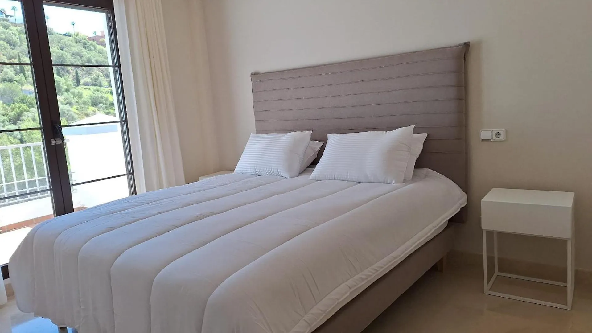 La Torre Del Paraiso Malaga Apartment